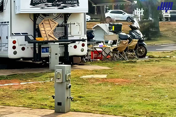 海口南島北岸房車露營地 極亞水電樁補(bǔ)給實(shí)景